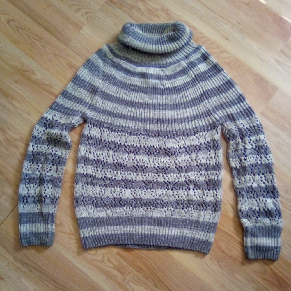 Blanco sweater